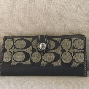 Coach wallet